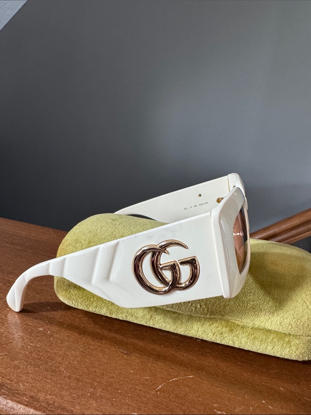 Authentic Gucci Cream Sunglasses with Gold Double-G Accents - Picture 6 of 17